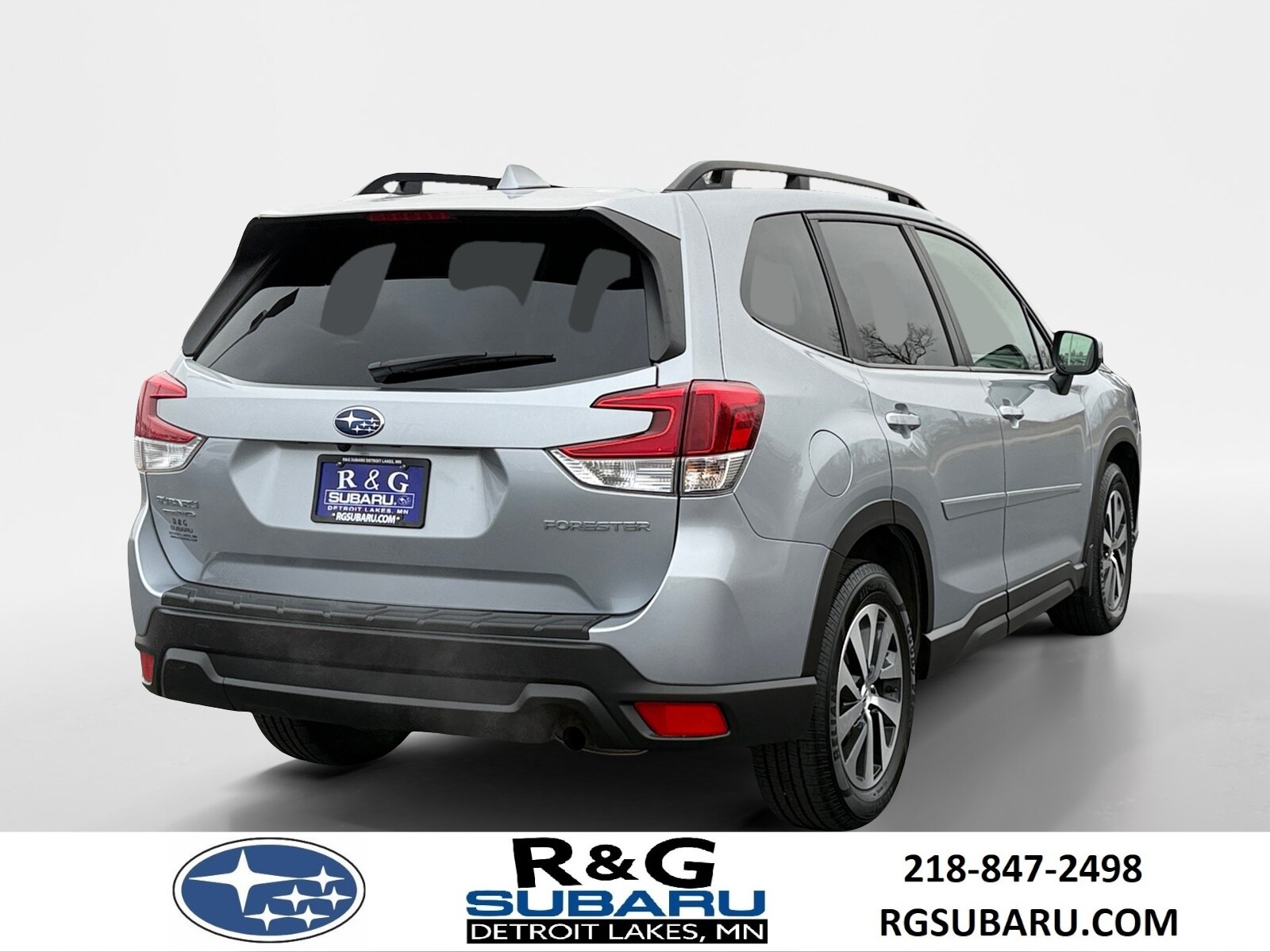 2022 Subaru Forester Premium photo 3