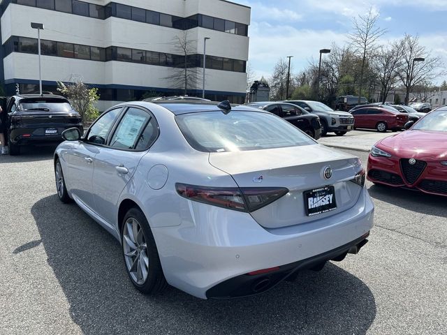 2026 Alfa Romeo Giulia Base - Photo 6