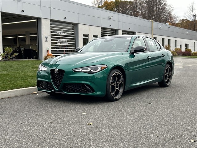 2025 Alfa Romeo Giulia Intensa's photo