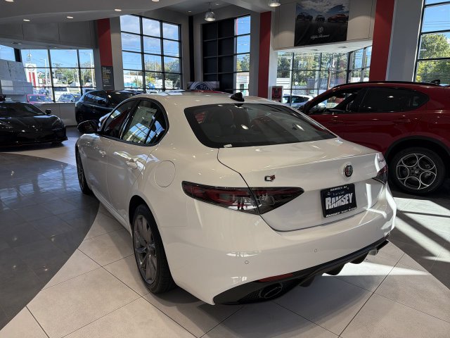 2026 Alfa Romeo Giulia Base - Photo 6