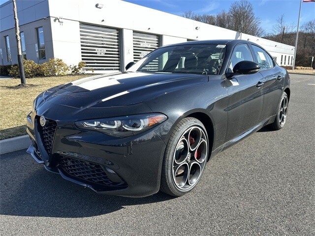 2025 Alfa Romeo Giulia SPRINT photo 4