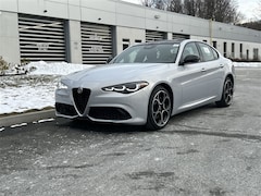 2025 Alfa Romeo Giulia AWD Sedan