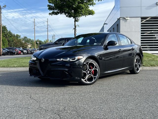 2024 Alfa Romeo Giulia Veloce AWD's photo