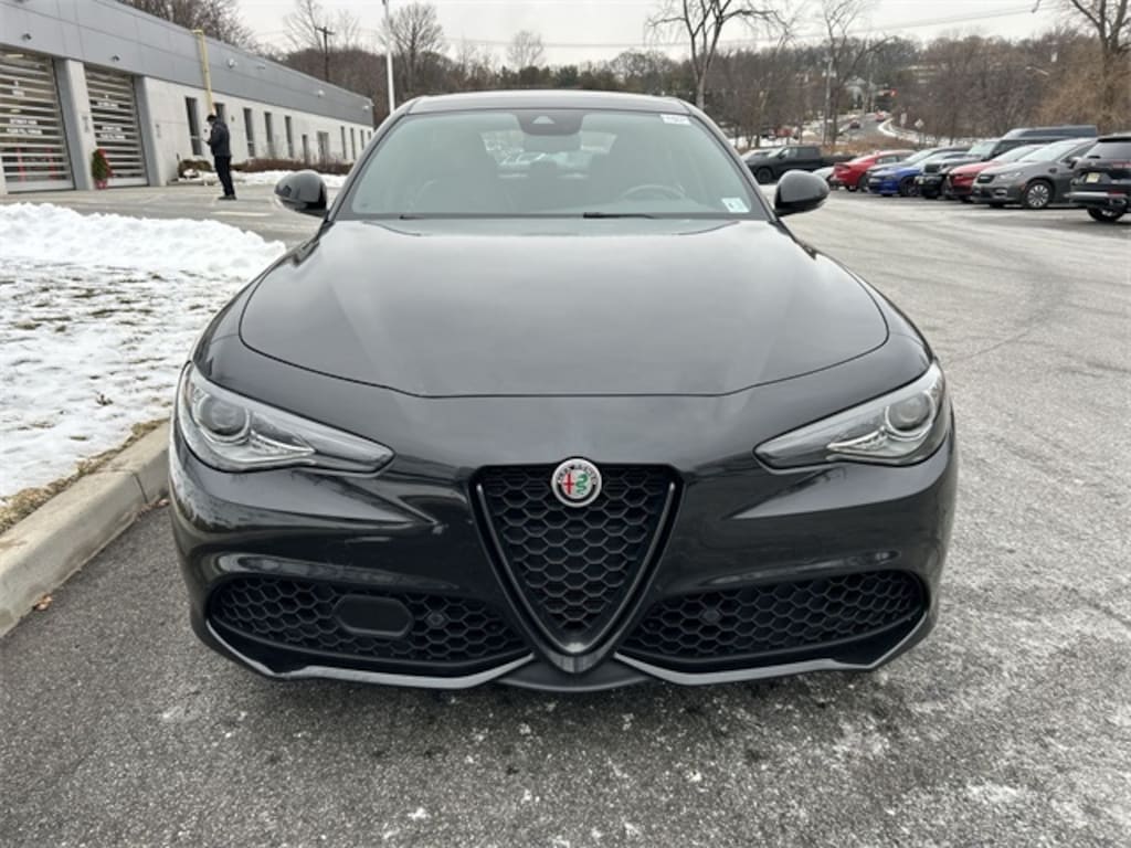 Used 2023 Alfa Romeo Giulia Veloce Sedan