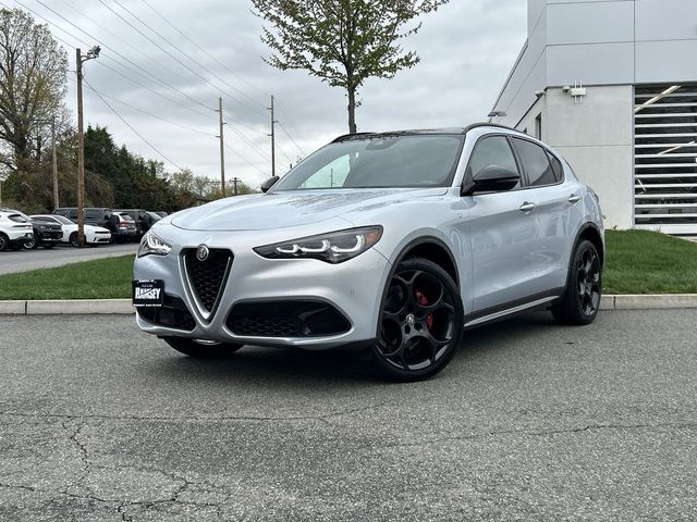 2024 Alfa Romeo Stelvio Ti