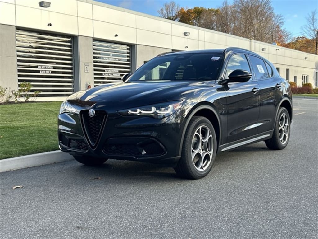 New 2025 Alfa Romeo Stelvio AWD Sport Utility