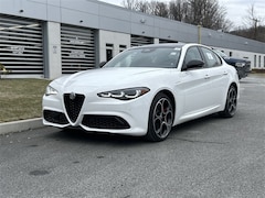 2025 Alfa Romeo Giulia AWD Sedan