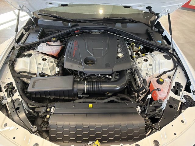 2026 Alfa Romeo Giulia Base - Photo 14