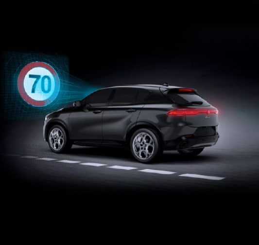 2023 Alfa Romeo Tonales Intellegent Speed Control Feature