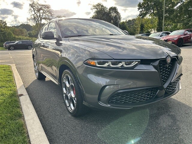 2024 Alfa Romeo Tonale Veloce photo 2