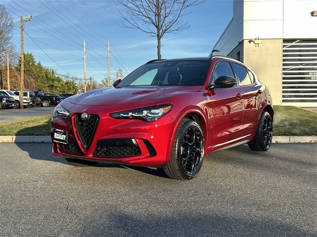 2024 Alfa Romeo Stelvio Quadrifoglio Super Sport's photo