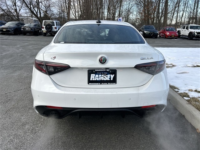 2026 Alfa Romeo Giulia Base - Photo 7