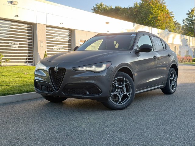  Alfa Romeo Stelvio