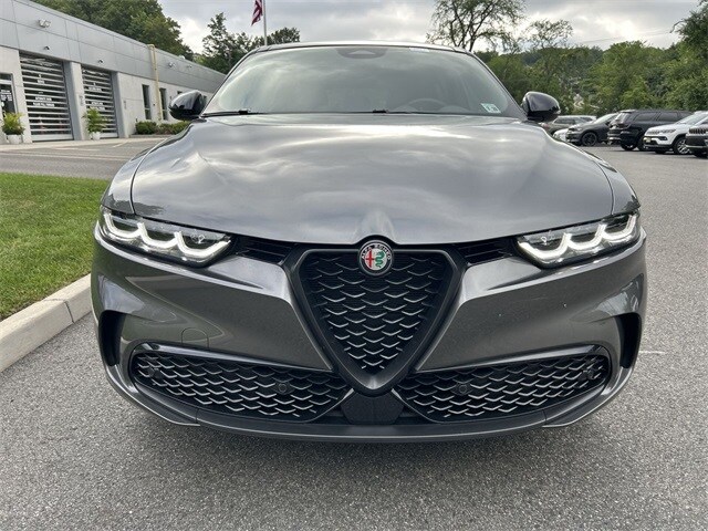 2024 Alfa Romeo Tonale Veloce photo 3