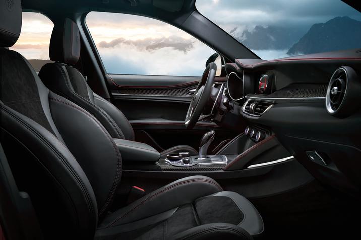 2018 Alfa Romeo Stelvio Quadrifoglio NYC