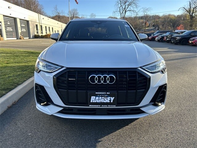 2023 Audi Q3 S line Premium photo 2