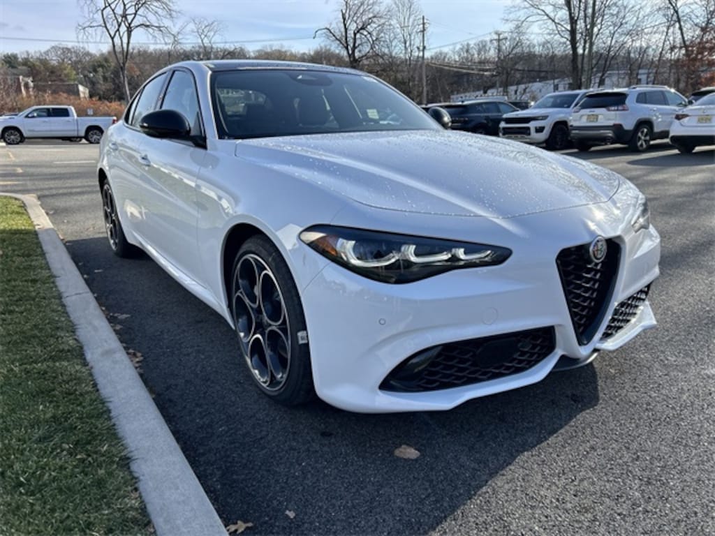 New 2025 Alfa Romeo Giulia AWD Sedan