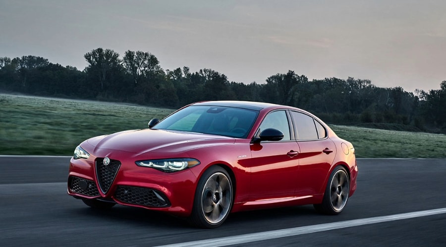 2025 Giulia Intensa Perfromance