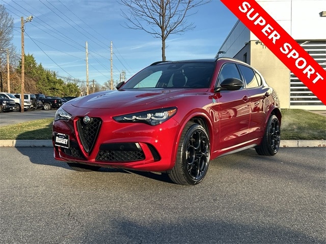 2024 Alfa Romeo Stelvio Quadrifoglio Super Sport's photo