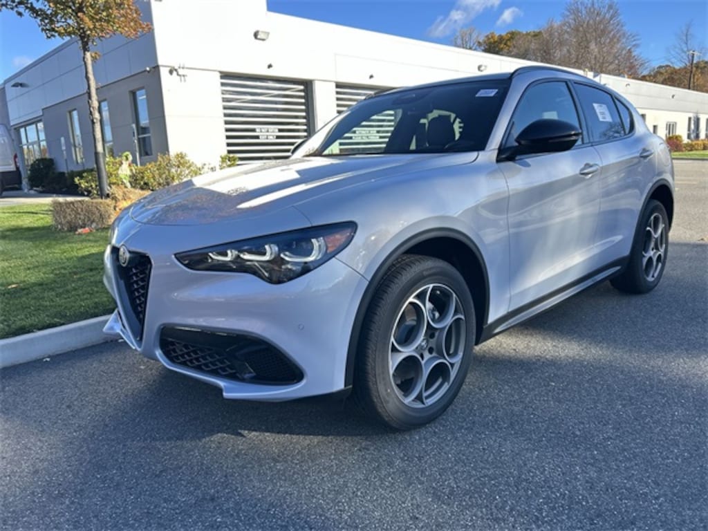 New 2025 Alfa Romeo Stelvio AWD Sport Utility