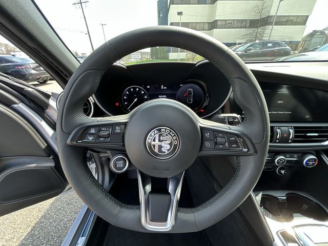 2026 Alfa Romeo Giulia Base - Photo 18