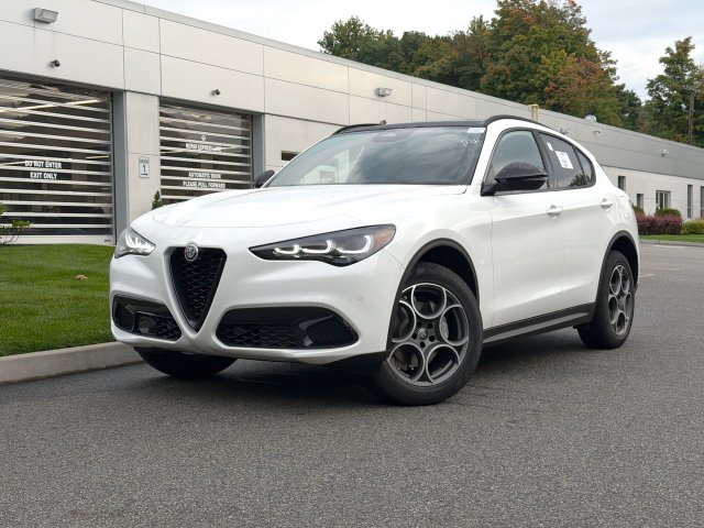  Alfa Romeo Stelvio