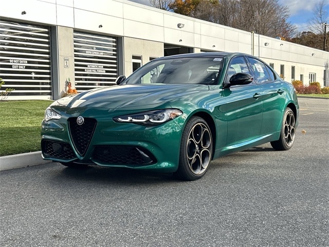 2025 Alfa Romeo Giulia Intensa's photo