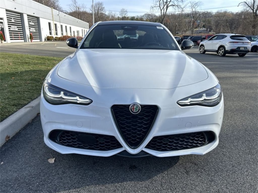 New 2025 Alfa Romeo Giulia AWD Sedan