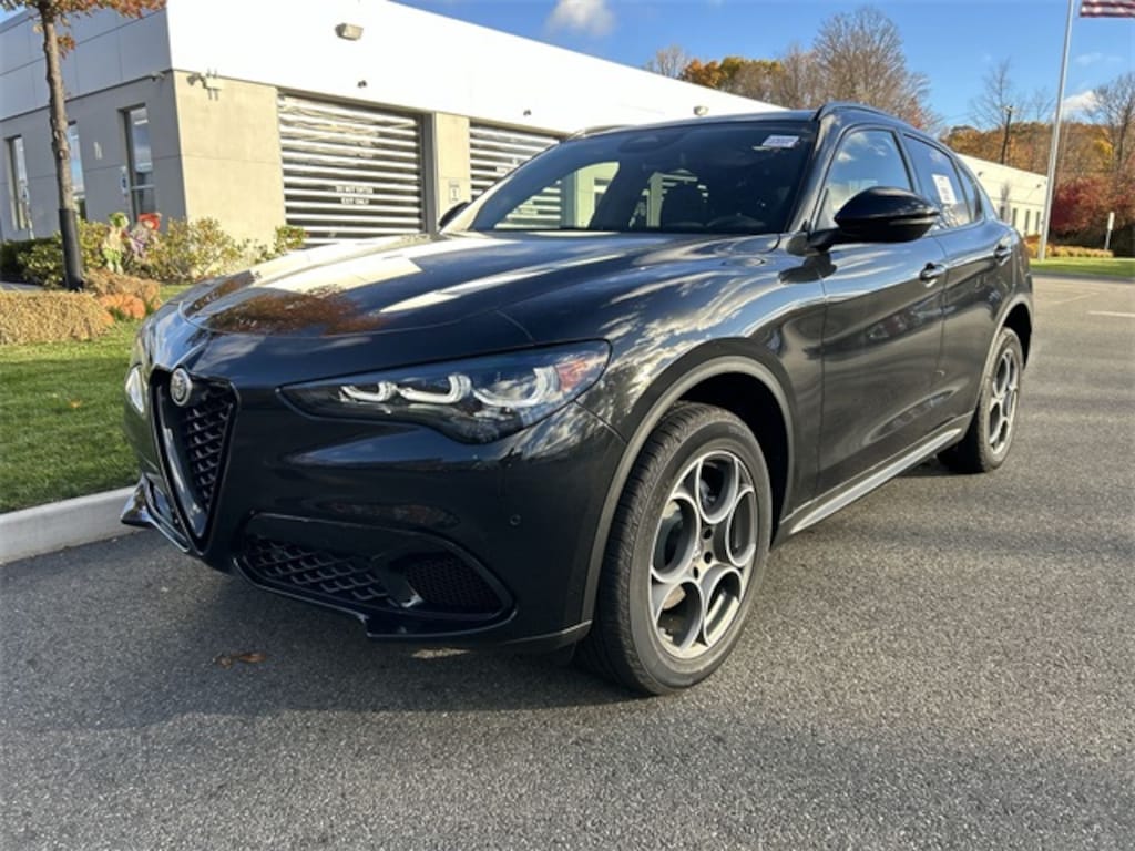 New 2025 Alfa Romeo Stelvio AWD Sport Utility