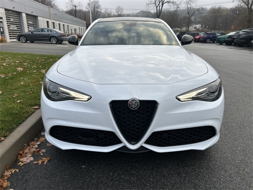Used 2022 Alfa Romeo Giulia Veloce Sedan