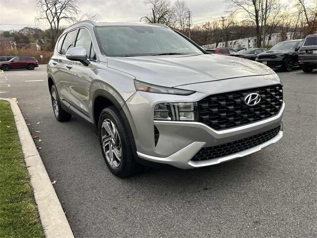 2023 Hyundai Santa Fe SEL photo 2