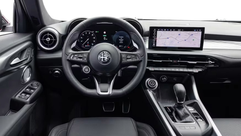 2024 Alfa Romeo Tonale Hybrid Dashboard 
