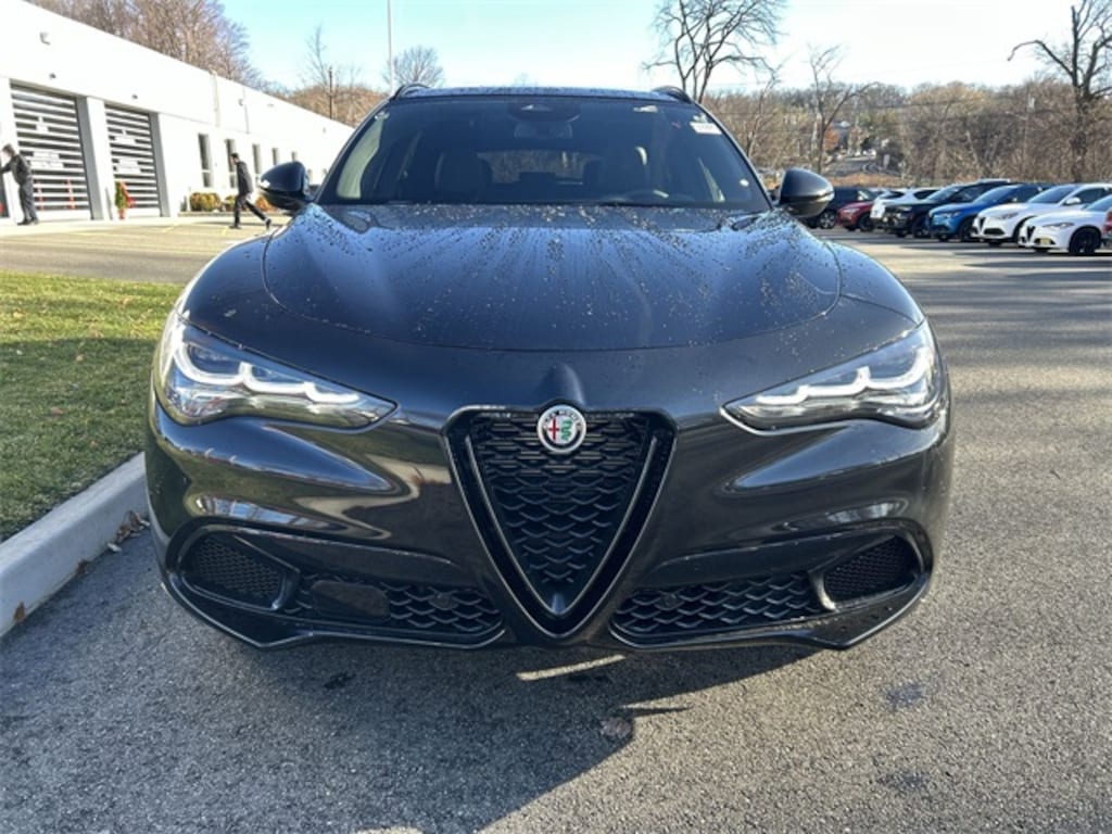New 2025 Alfa Romeo Stelvio INTENSA AWD Sport Utility