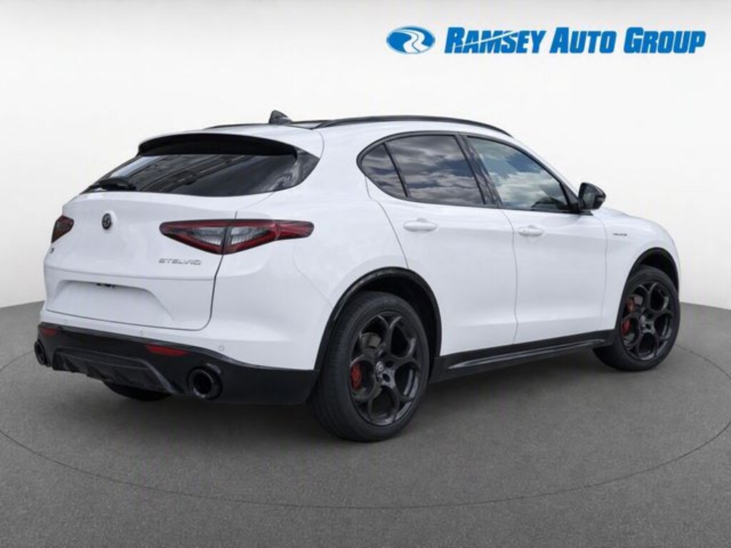 Used 2024 Alfa Romeo Stelvio Veloce SUV
