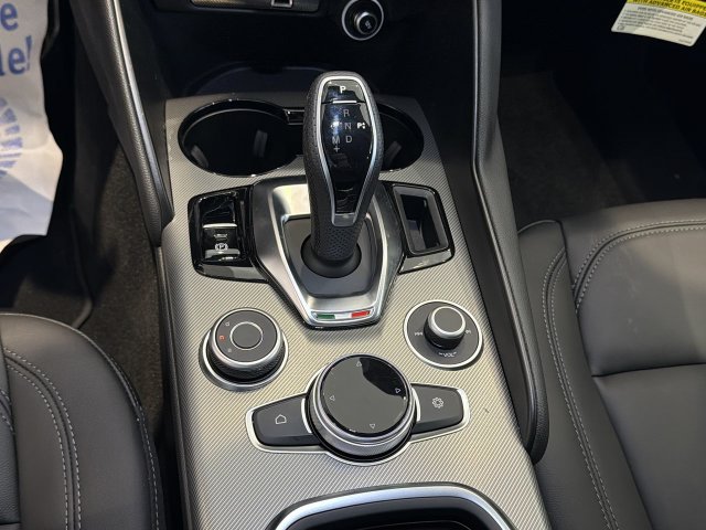 2026 Alfa Romeo Giulia Base - Photo 22