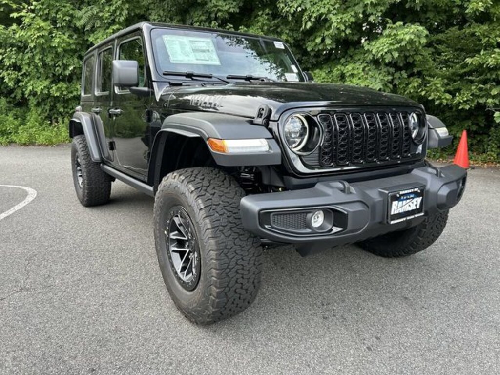 New 2026 Jeep Wrangler 4-DOOR WILLYS Sport Utility