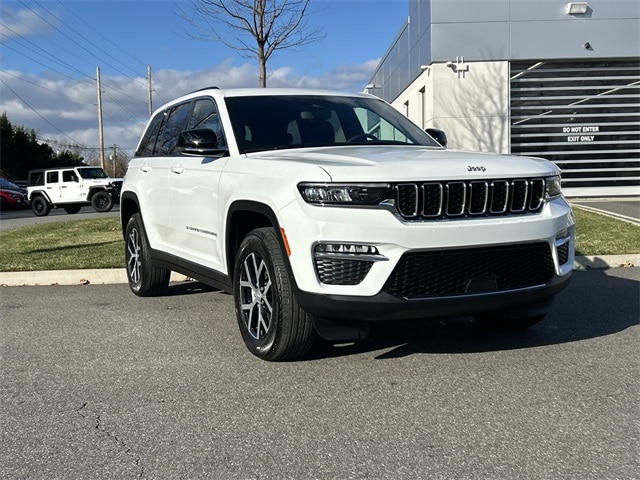 2024 Jeep Grand Cherokee Limited's photo