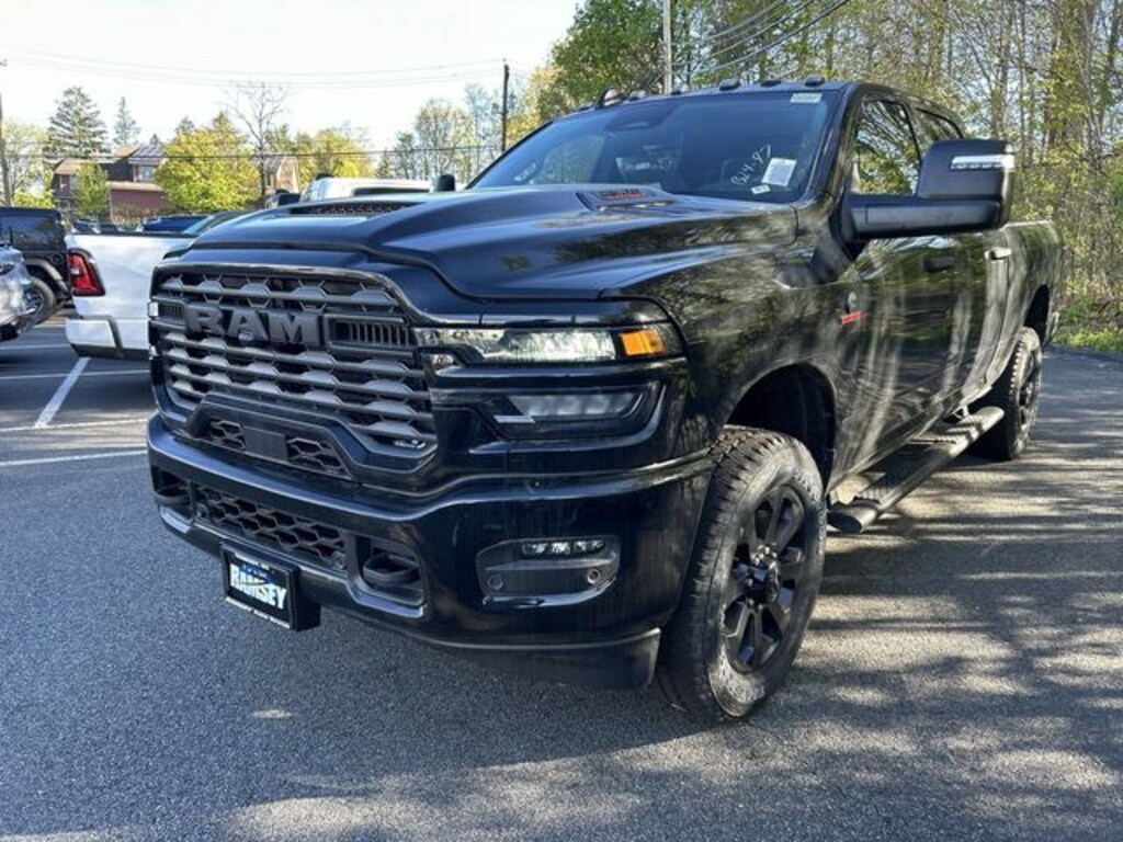New 2026 Ram 2500 BLACK EXPRESS CREW CAB 4X4 6'4 BOX Pickup