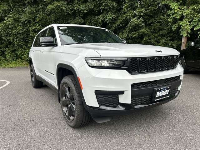 2025 Jeep Grand Cherokee Altitude X photo 2