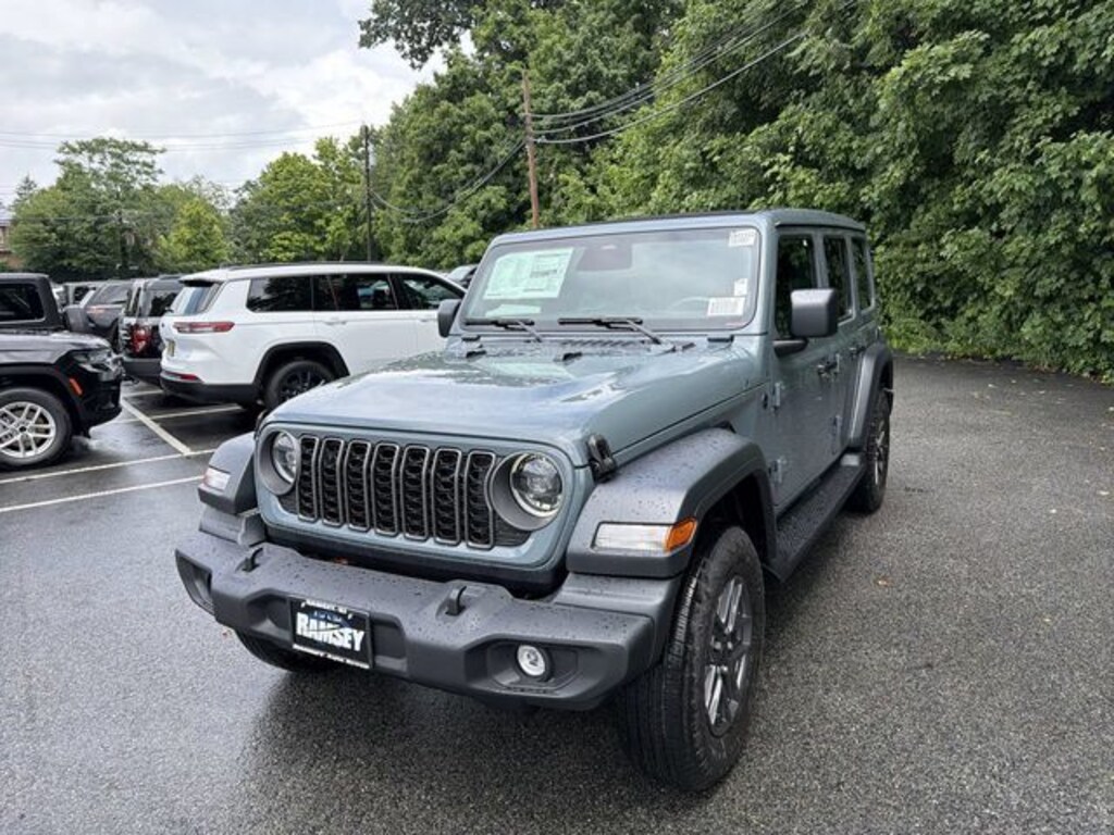 New 2026 Jeep Wrangler 4-DOOR SPORT S Sport Utility