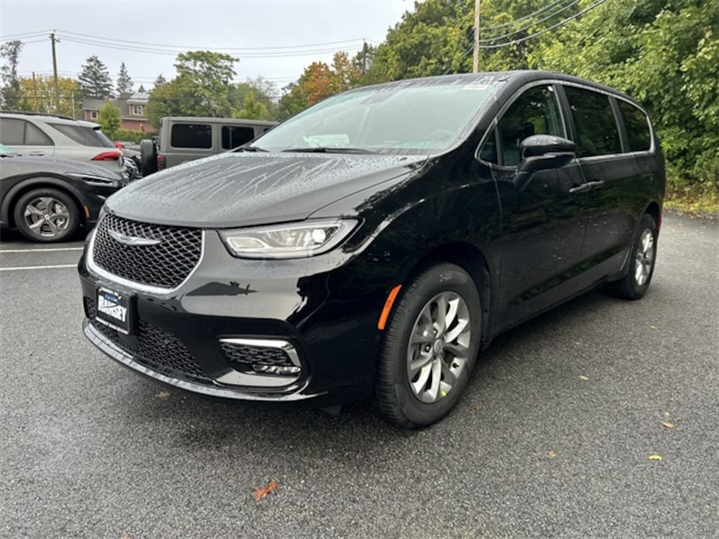 New 2026 Chrysler Pacifica SELECT AWD Passenger Van