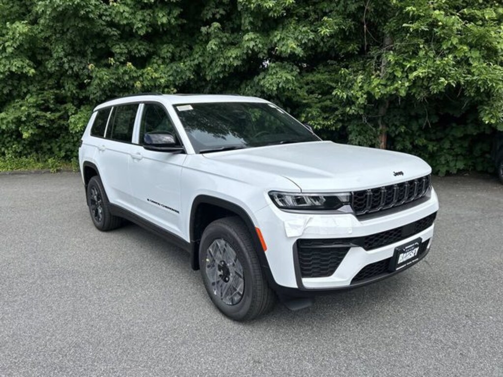 New 2026 Jeep Grand Cherokee L LAREDO ALTITUDE 4X4 Sport Utility