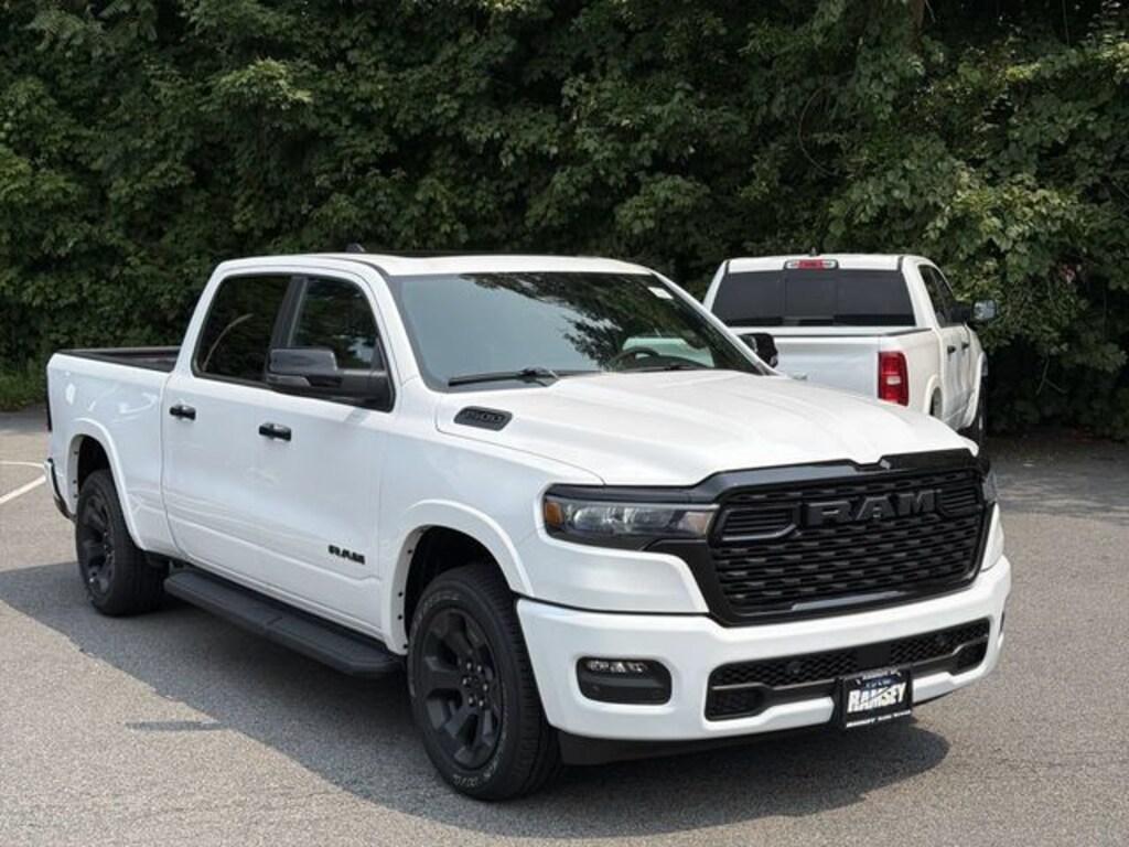 New 2026 Ram 1500 BIG HORN CREW CAB 4X4 6'4 BOX Pickup