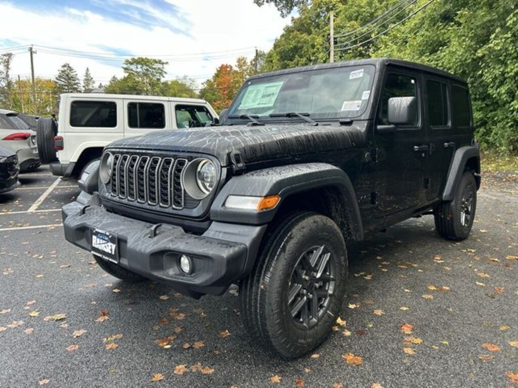 New 2025 Jeep Wrangler 4-DOOR SPORT S Sport Utility