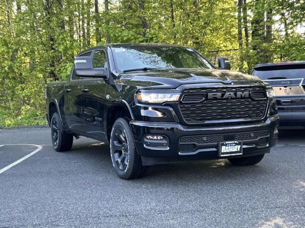 New 2026 Ram 1500 BIG HORN CREW CAB 4X4 5'7 BOX Pickup