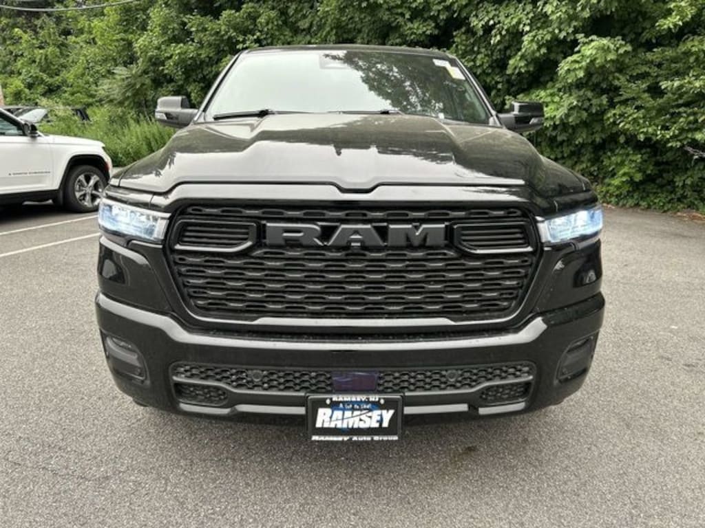 New 2026 Ram 1500 BIG HORN CREW CAB 4X4 5'7 BOX Pickup