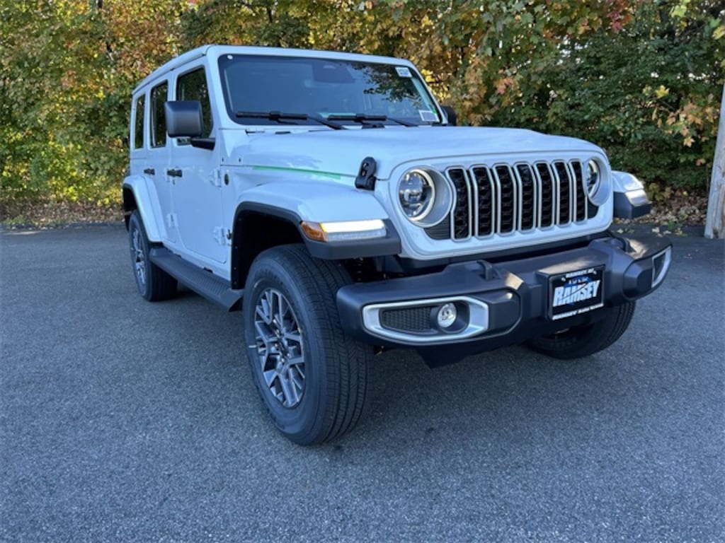 New 2026 Jeep Wrangler 4-DOOR SAHARA Sport Utility