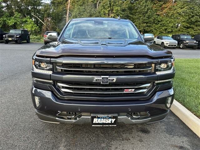 2018 Chevrolet Silverado 1500 LTZ photo 3