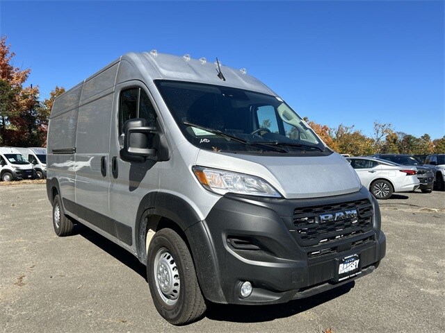 2025 Ram ProMaster 2500 Cargo Van photo 2
