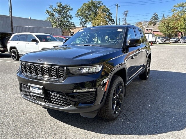 2025 Jeep Grand Cherokee Limited photo 4